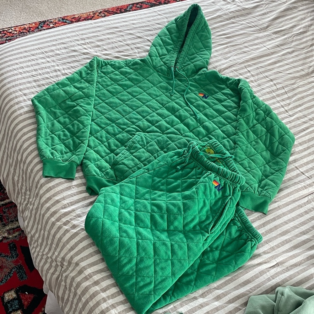 Aviator Nation set-  Kelly green Quilted hoodie and sweats
